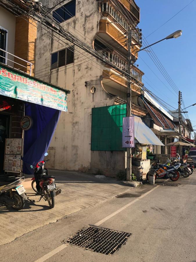 Rabbit Hotel Phetchabun Eksteriør billede